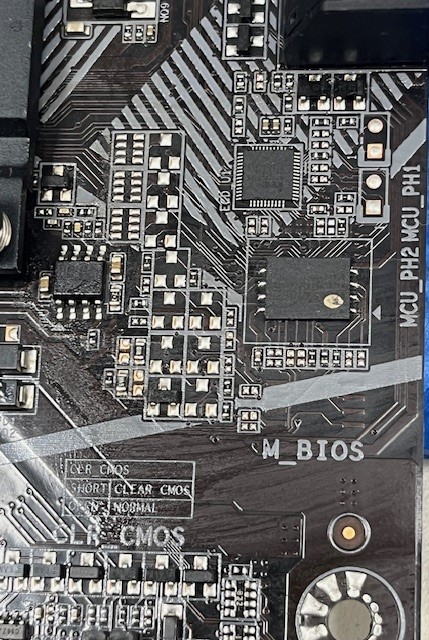 Gigabyte Z490 naprawione